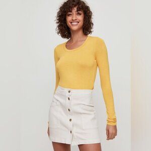 Aritzia Wilfred Diapason Long Sleeve Scoop Neck T-Shirt - Mustard Yellow - XS